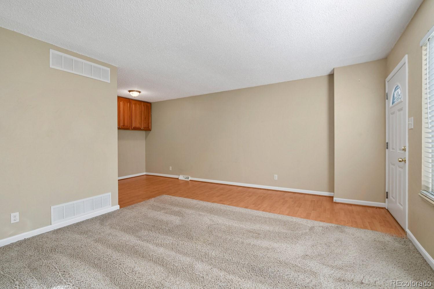 1195 S Oneida Street E