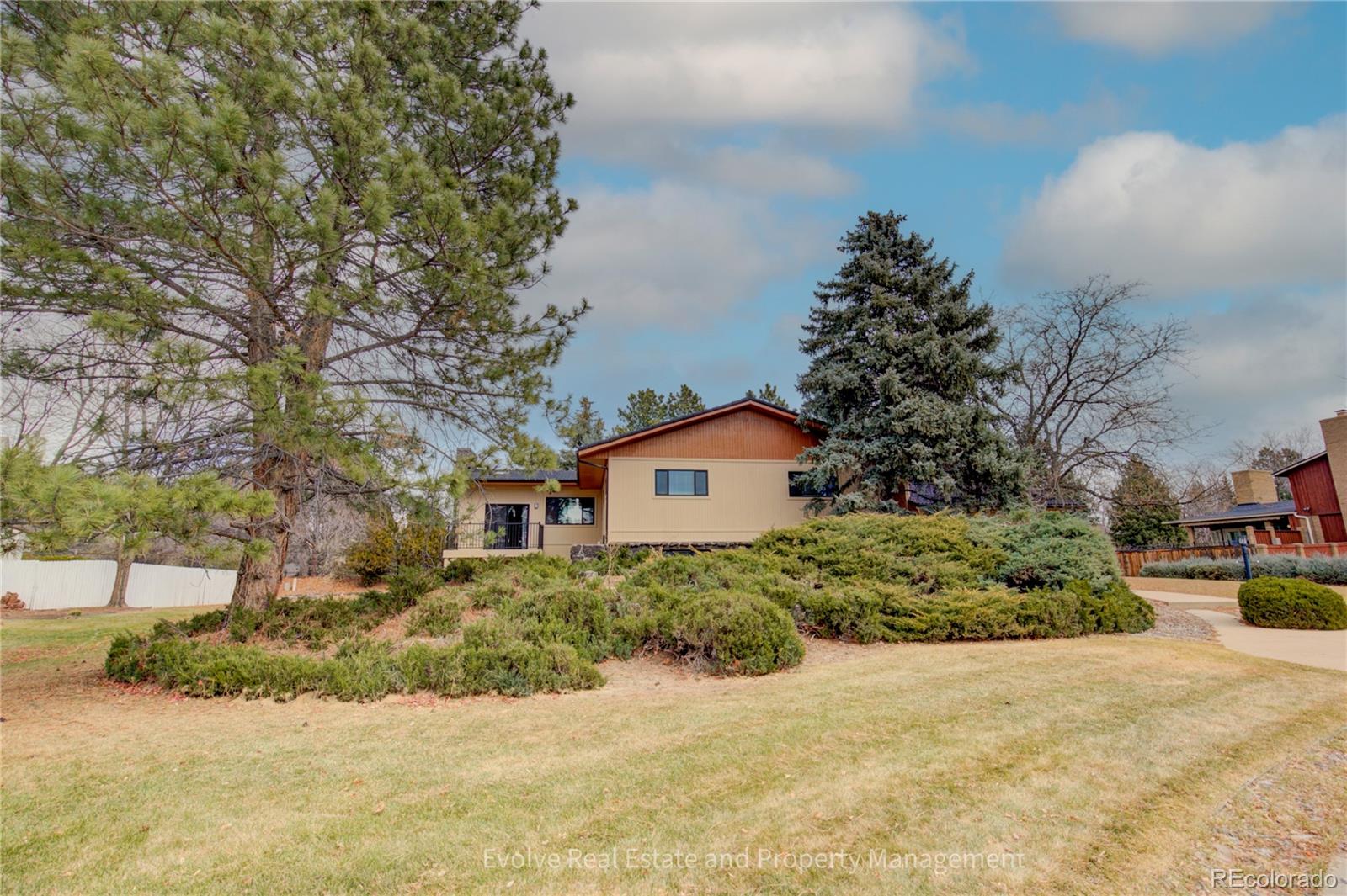5505 S Emporia Circle