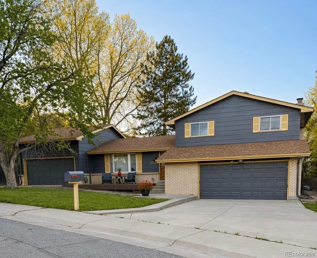 Photo of 6822 Kipling Street, Arvada, CO 80004 (MLS # 5084564)