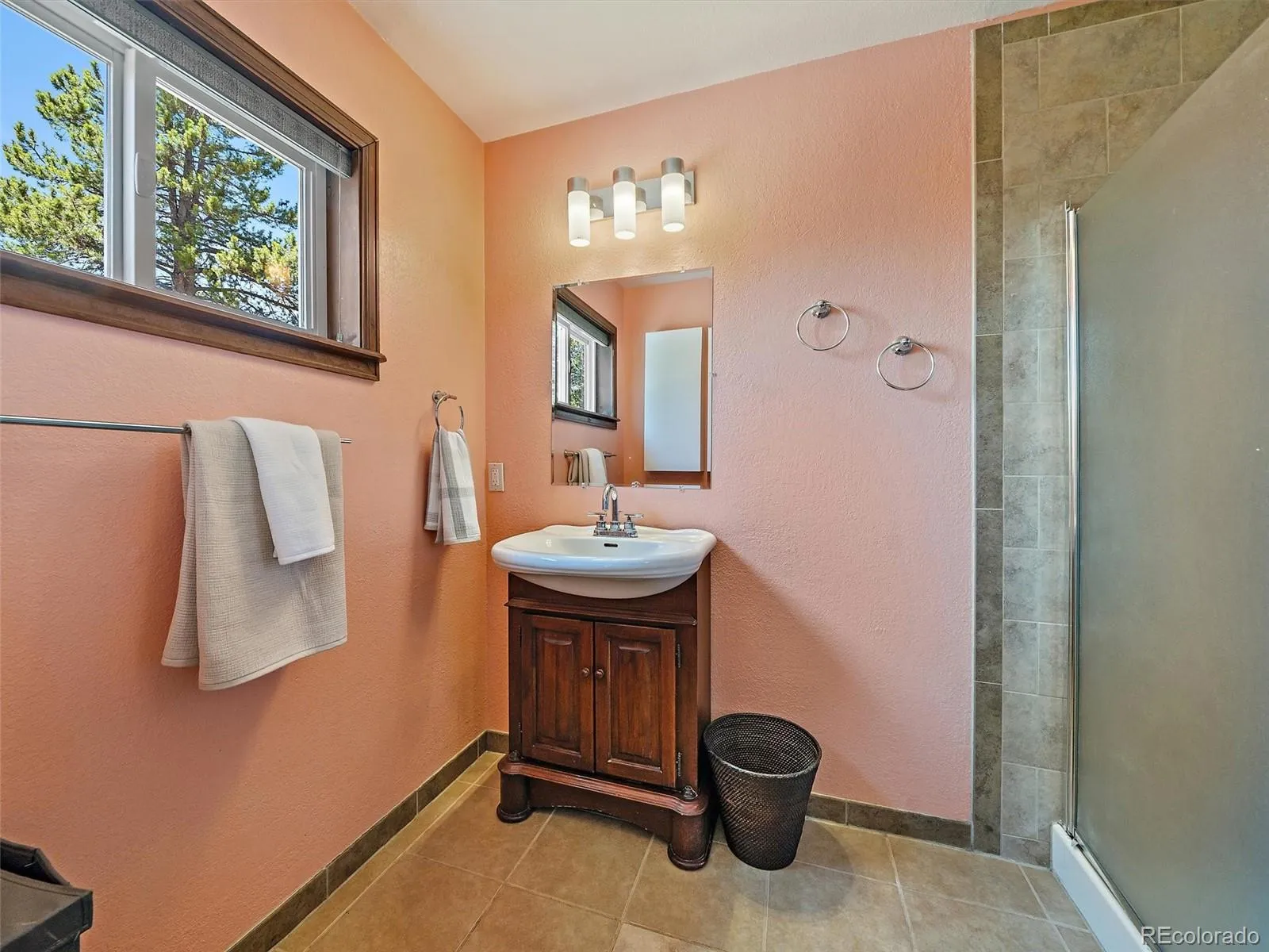 Conifer, Colorado 80433, United States, 3 Bedrooms Bedrooms, ,2 BathroomsBathrooms,Residential,Active,133940