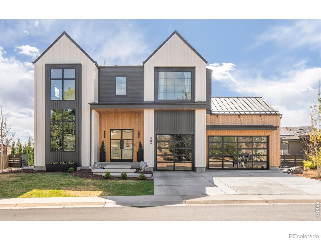 Photo of 908 Pikes Peak Lane, Louisville, CO 80027 (MLS # IR1056383)