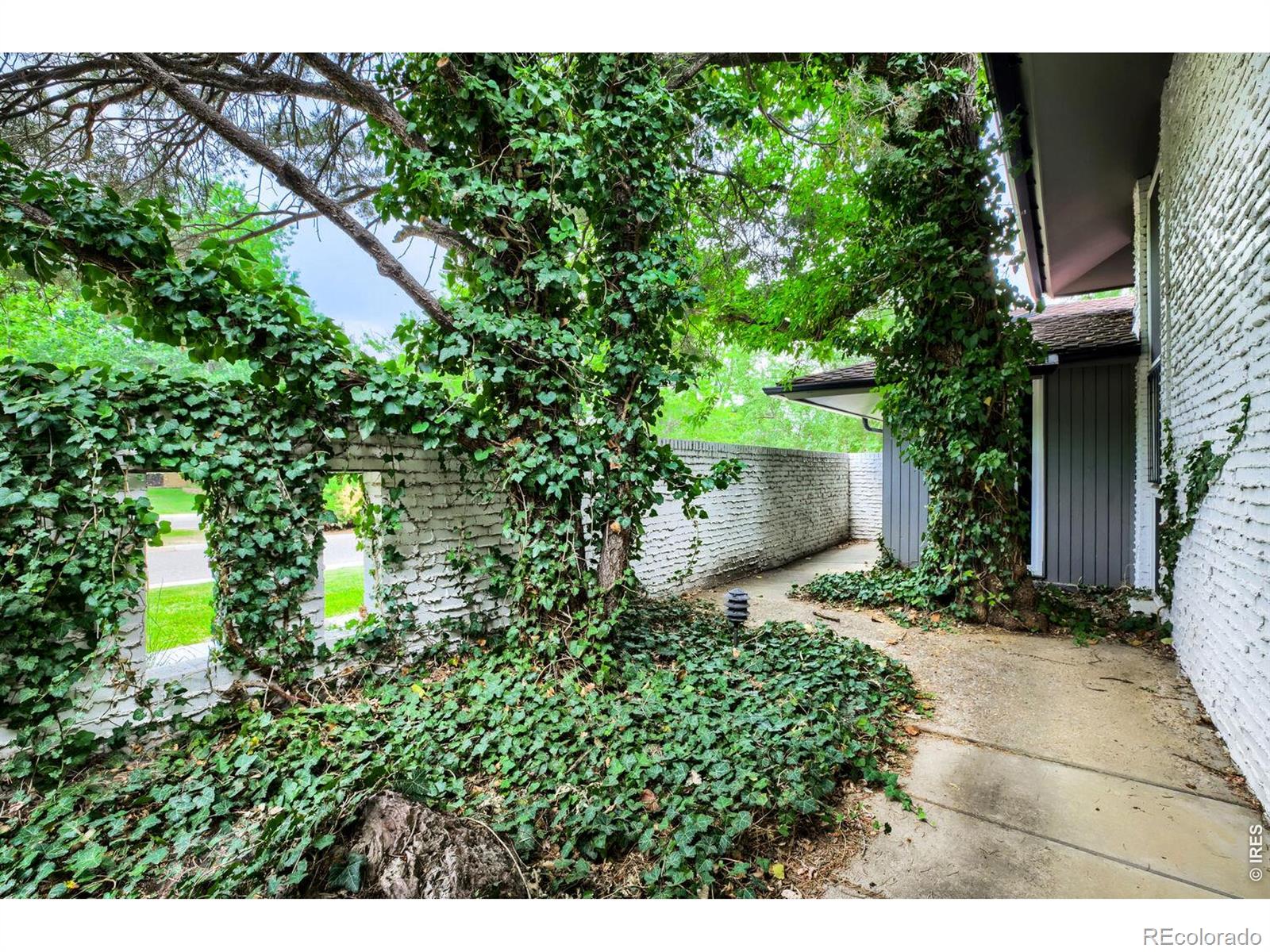 360 Inca Parkway