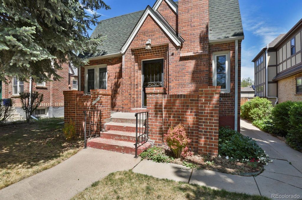 Photo of 3705 W 25th Avenue, Denver, CO 80211 (MLS # 5820922)
