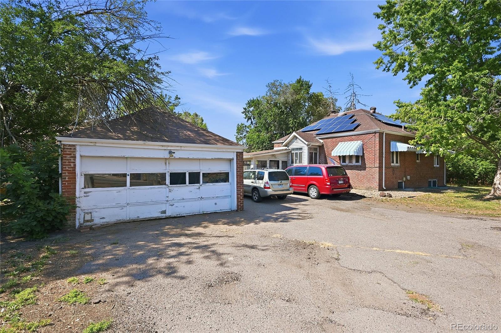 980 Benton Street 982