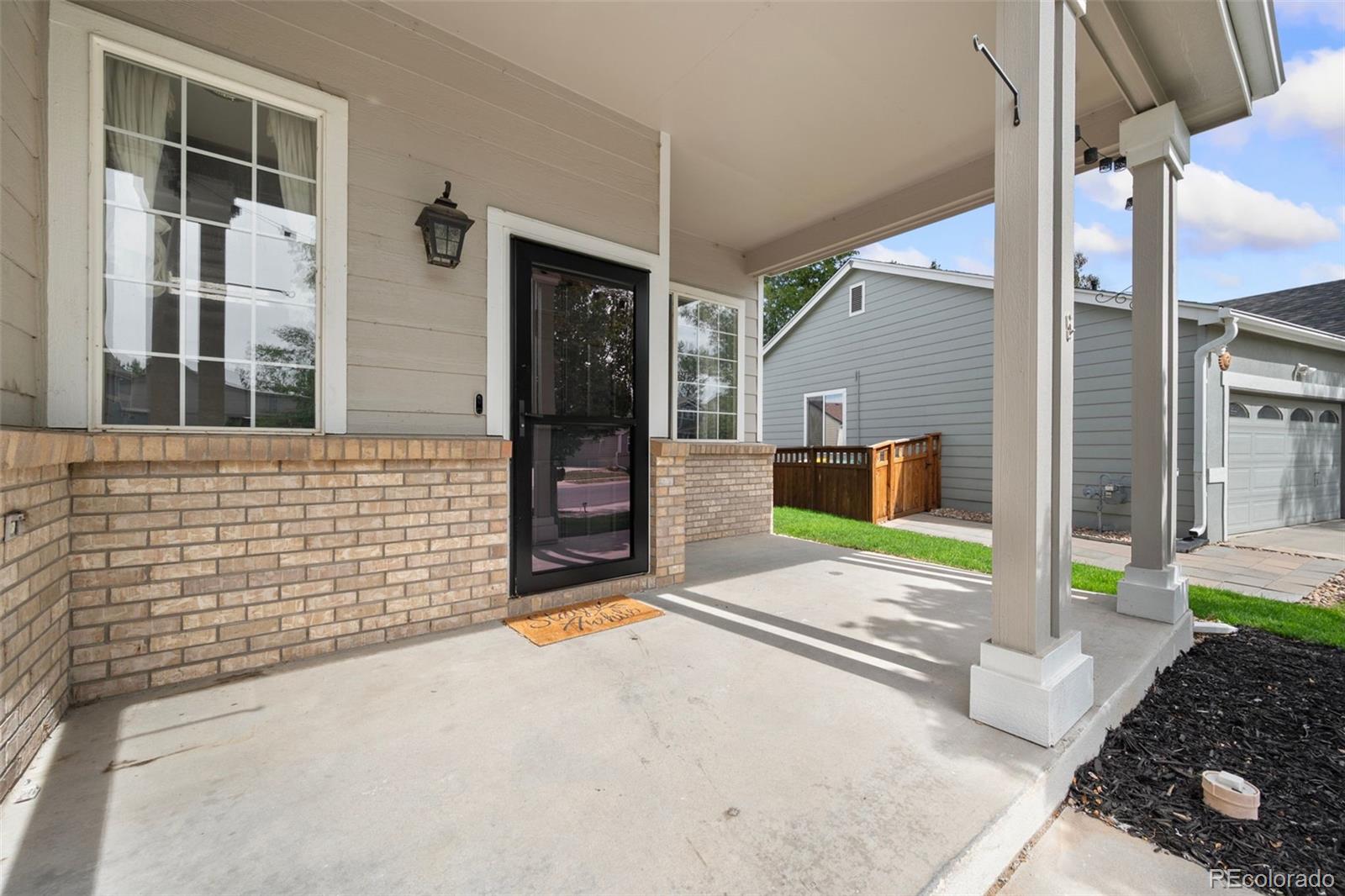 5227 Grosbeak Street