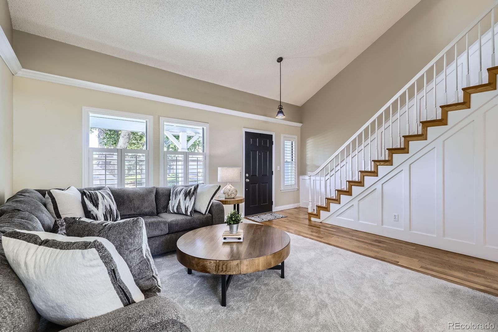 8985 W Quarto Place