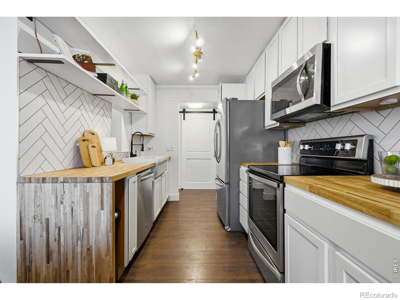 Photo 1 of 33 — 8100 W Quincy Avenue N1, Littleton, CO 80123