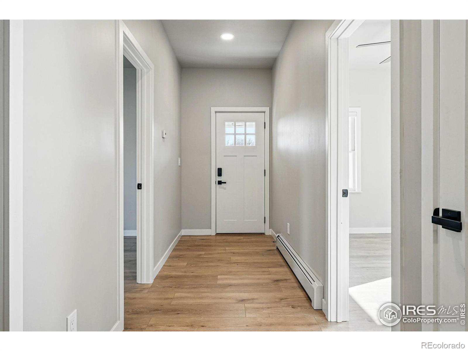 2221 Columbine Avenue