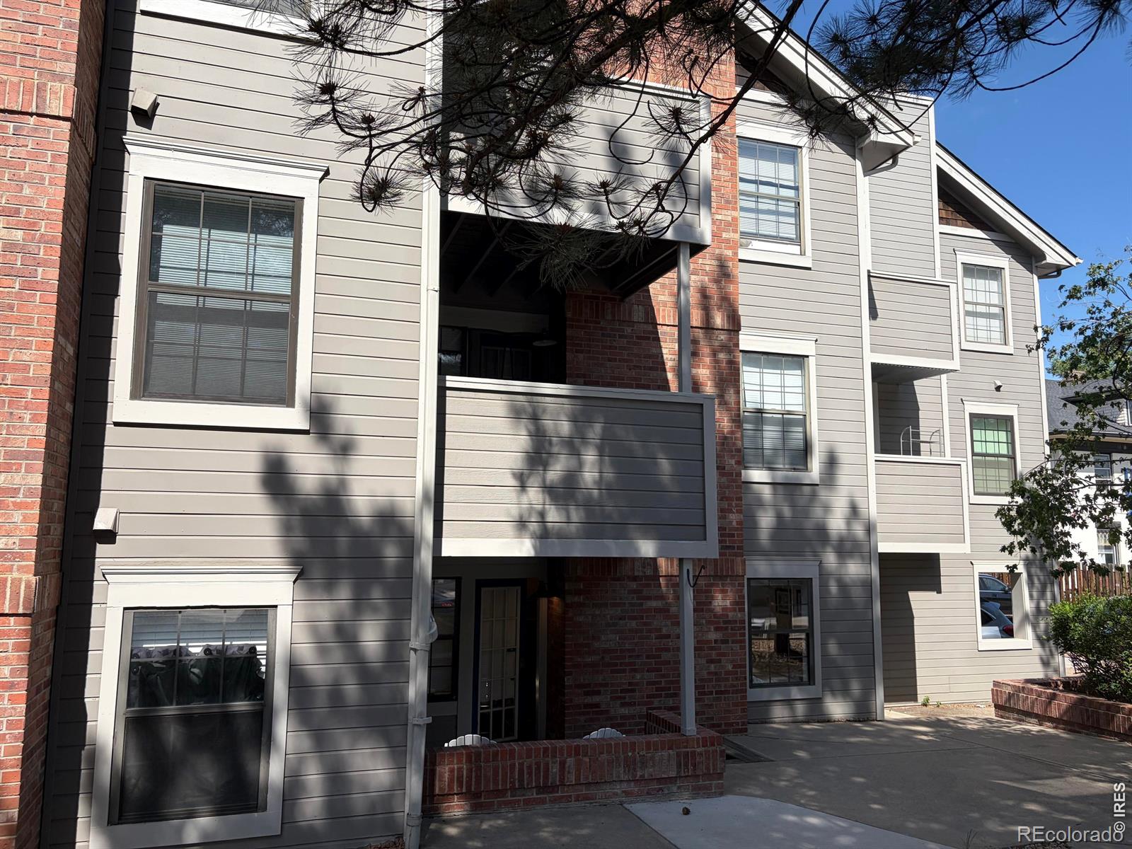 1405 Broadway 102