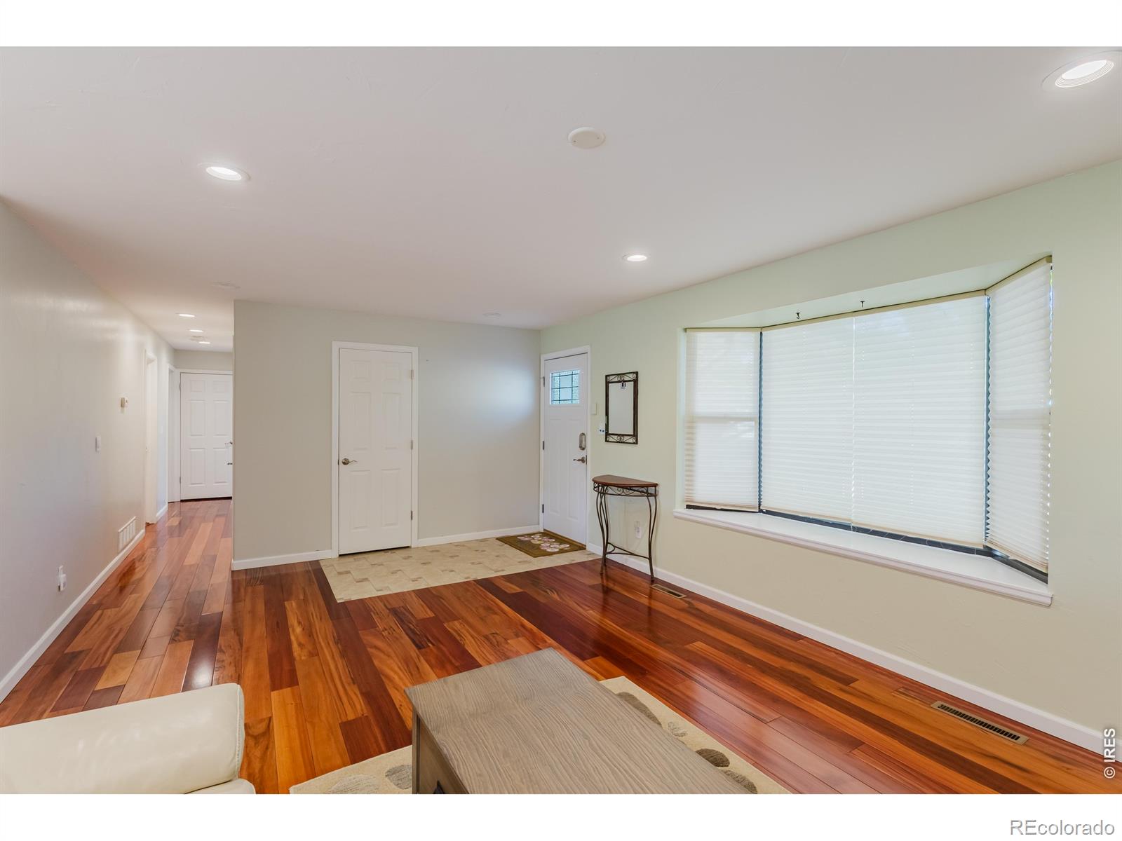 1013 Ravenwood Road