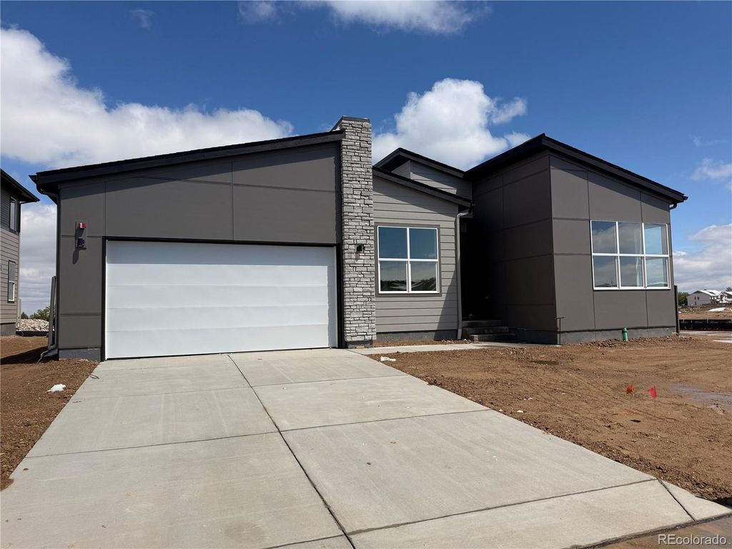 Photo of 3328 Sapinero Court, Loveland, CO 80538 (MLS # 3625557)