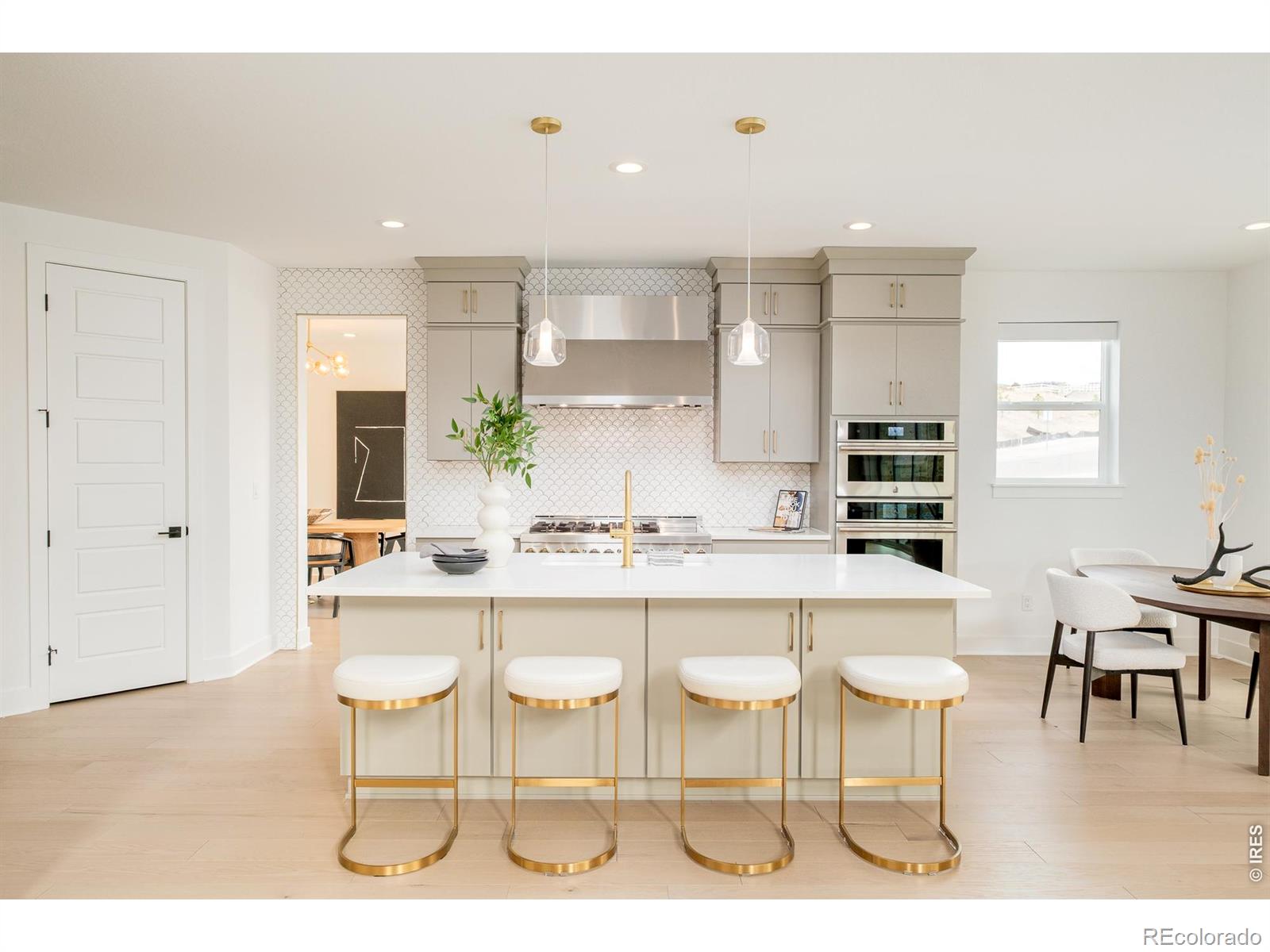 1158 Brotherton Point