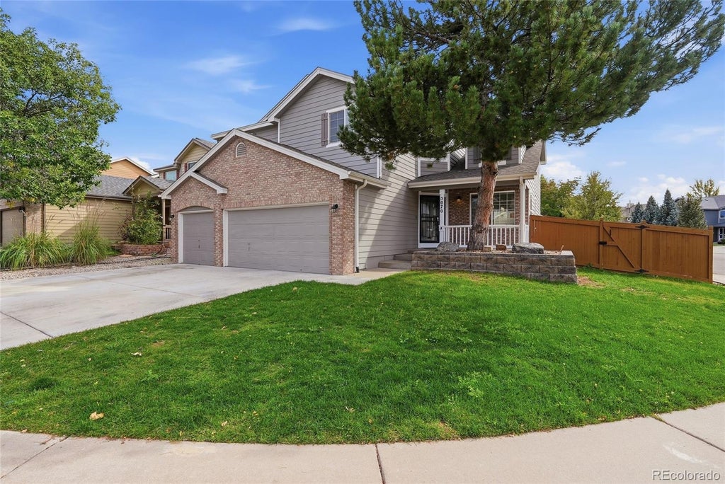Photo of 5070 S Olathe CIR, Centennial, CO 80015 (MLS # 4217448)