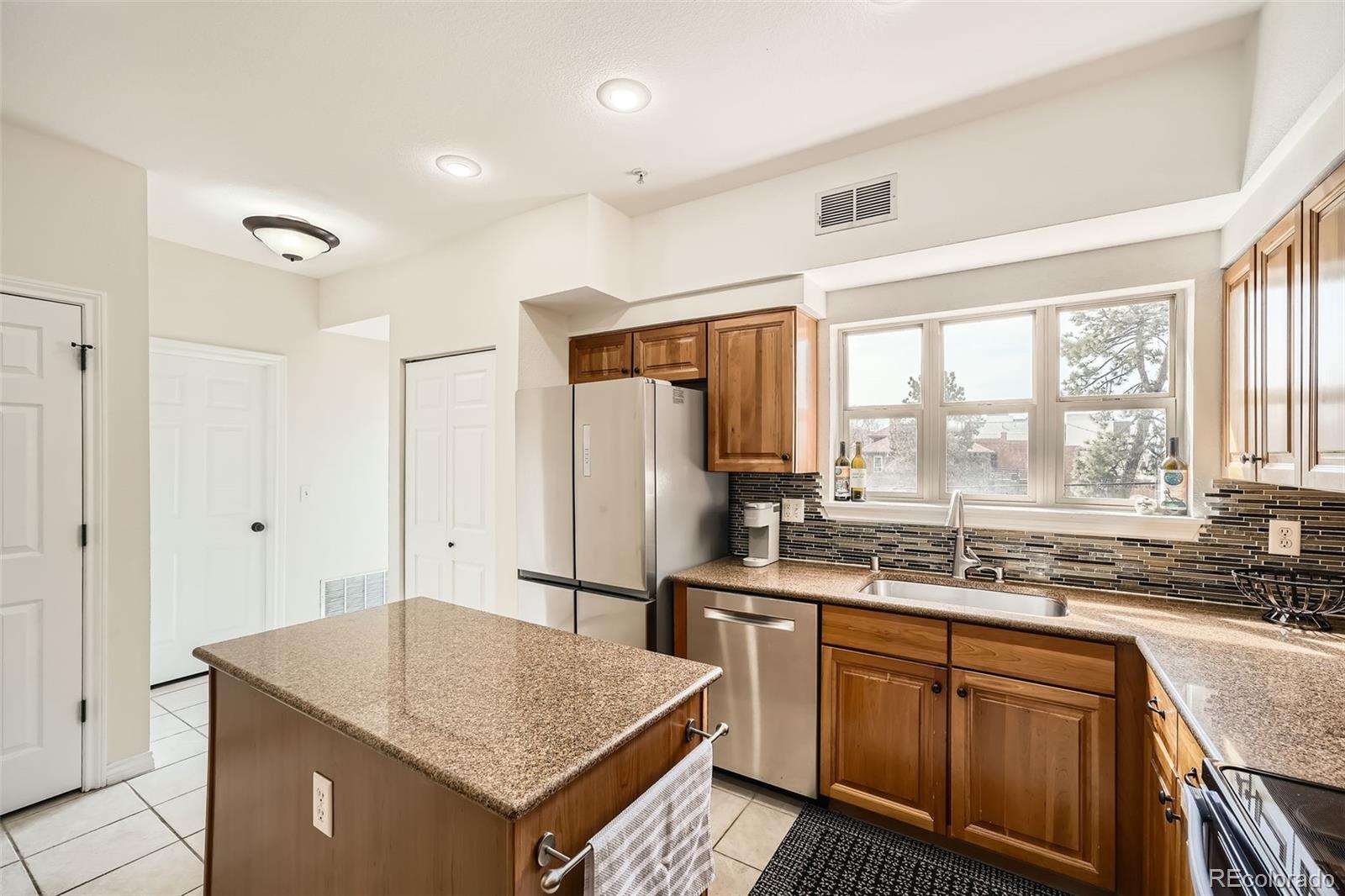 2901 Wyandot Street 8, Denver, CO, 80211 4 2901 Wyandot Street 8