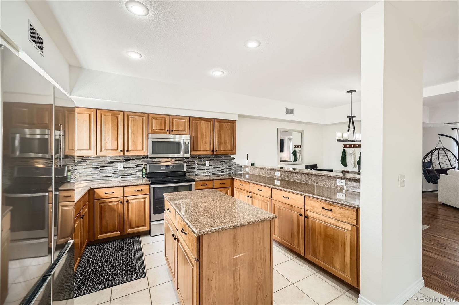 2901 Wyandot Street 8, Denver, CO, 80211 2 2901 Wyandot Street 8