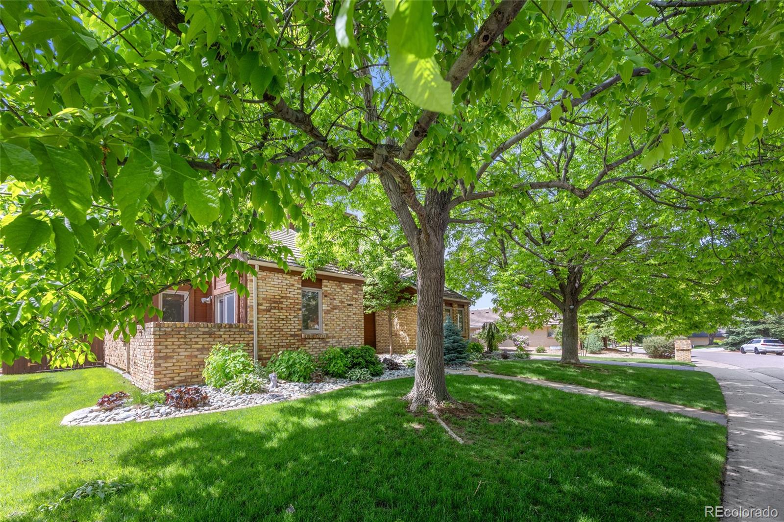10886 E Crestline Circle