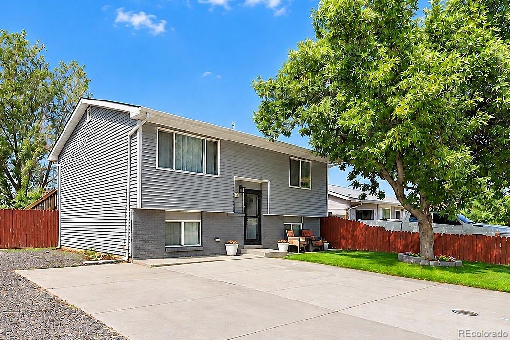913 Cottonwood Court - Photo 2