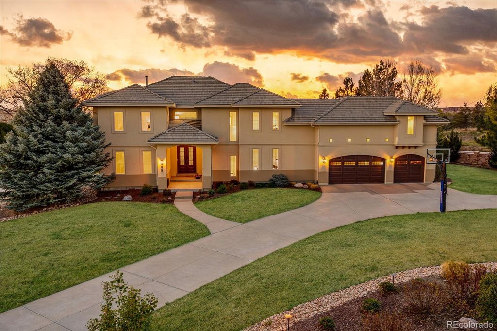 Photo of 4358 W Hinsdale Avenue, Littleton, CO 80128 (MLS # 5746094)