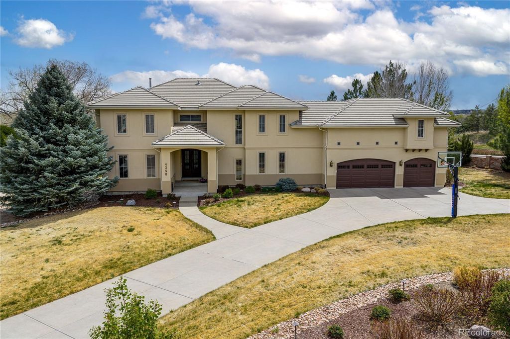 Photo of 4358 W Hinsdale Avenue, Littleton, CO 80128 (MLS # 5746094)