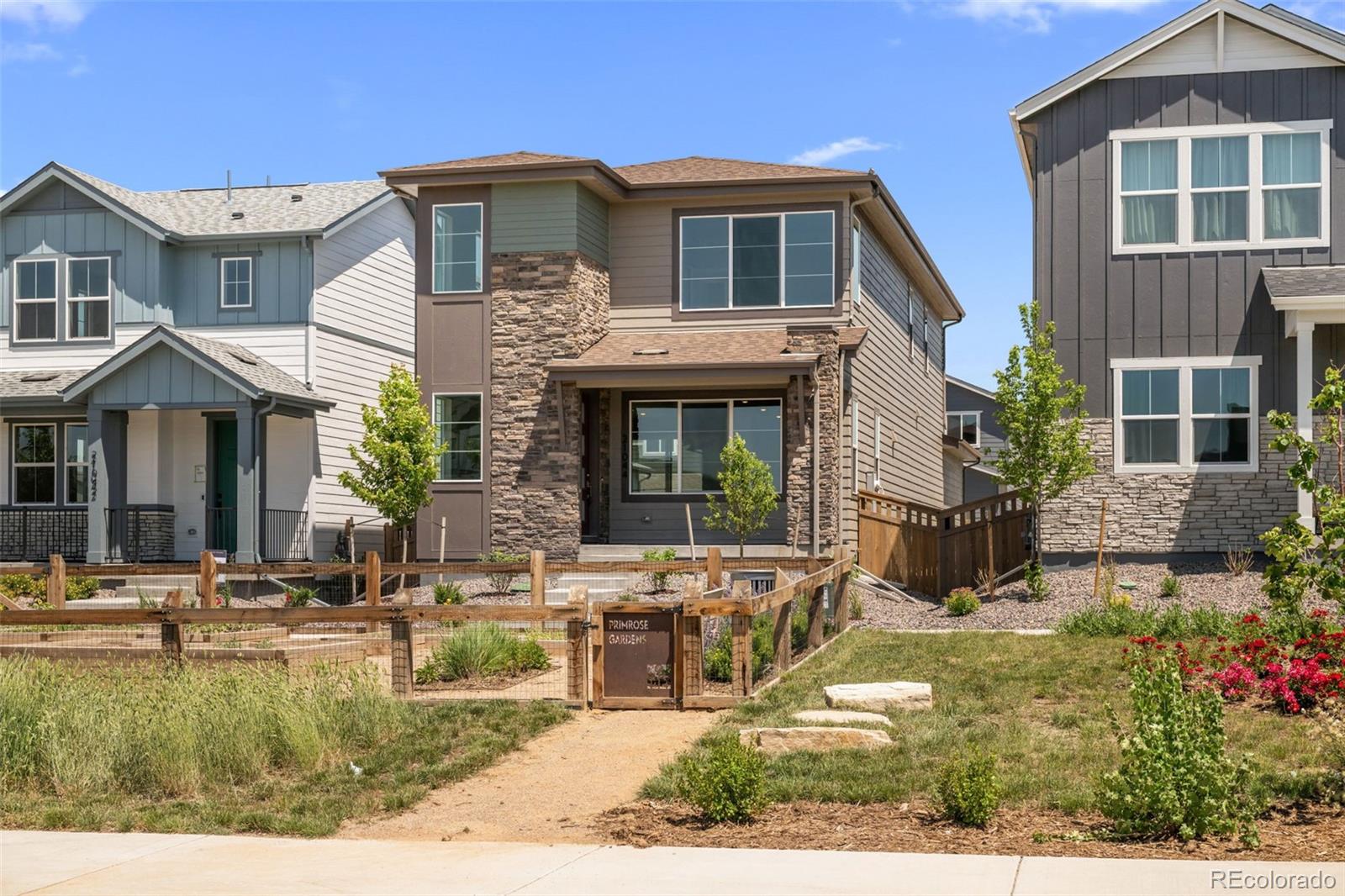 21044 E 63rd Drive, Aurora, CO, 80019 4 21044 E 63rd Drive
