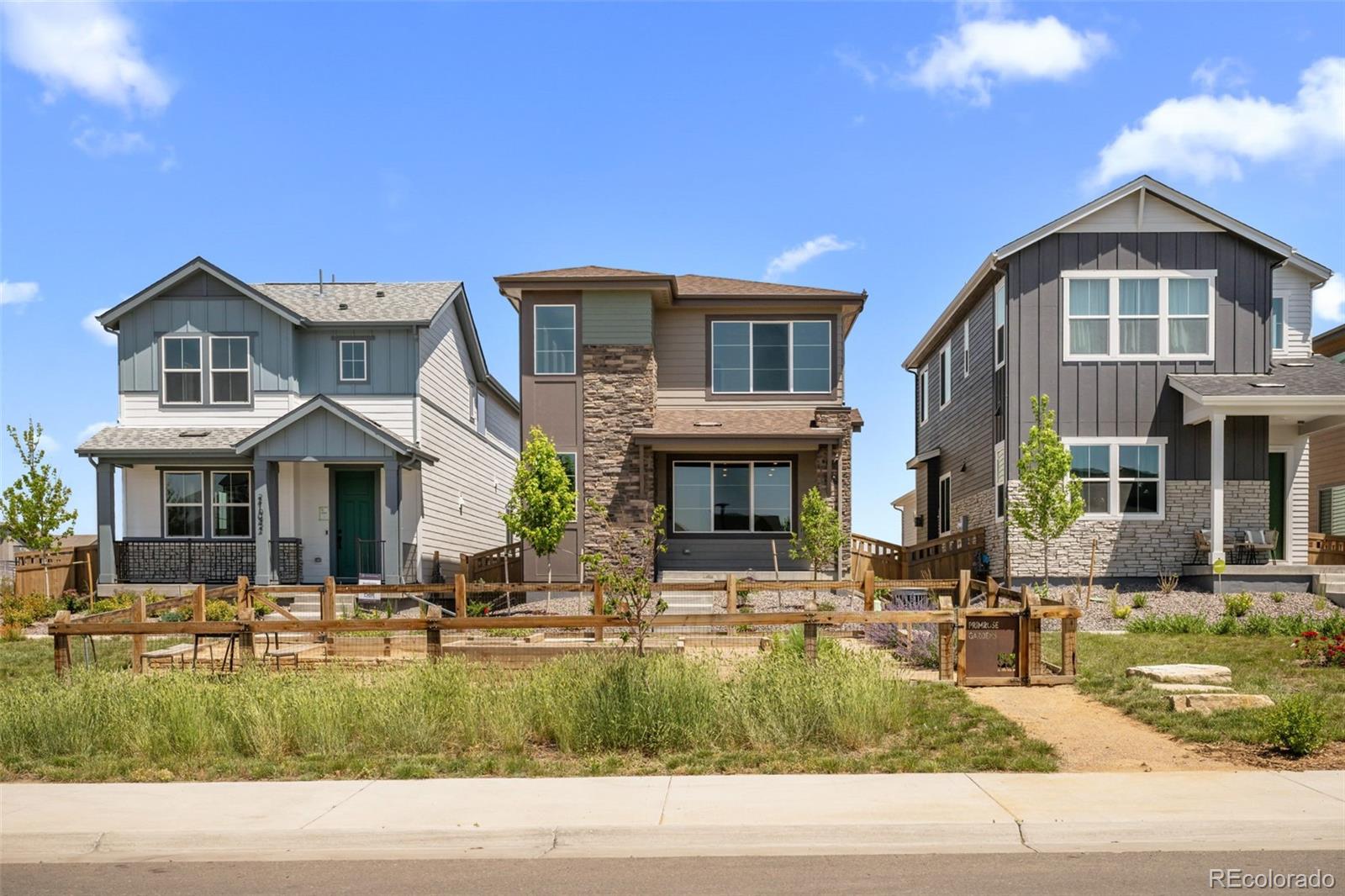 21044 E 63rd Drive, Aurora, CO, 80019 3 21044 E 63rd Drive