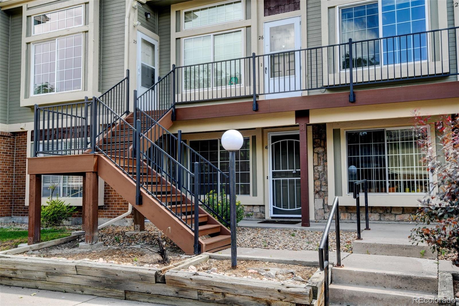 1885 S Quebec Way A16