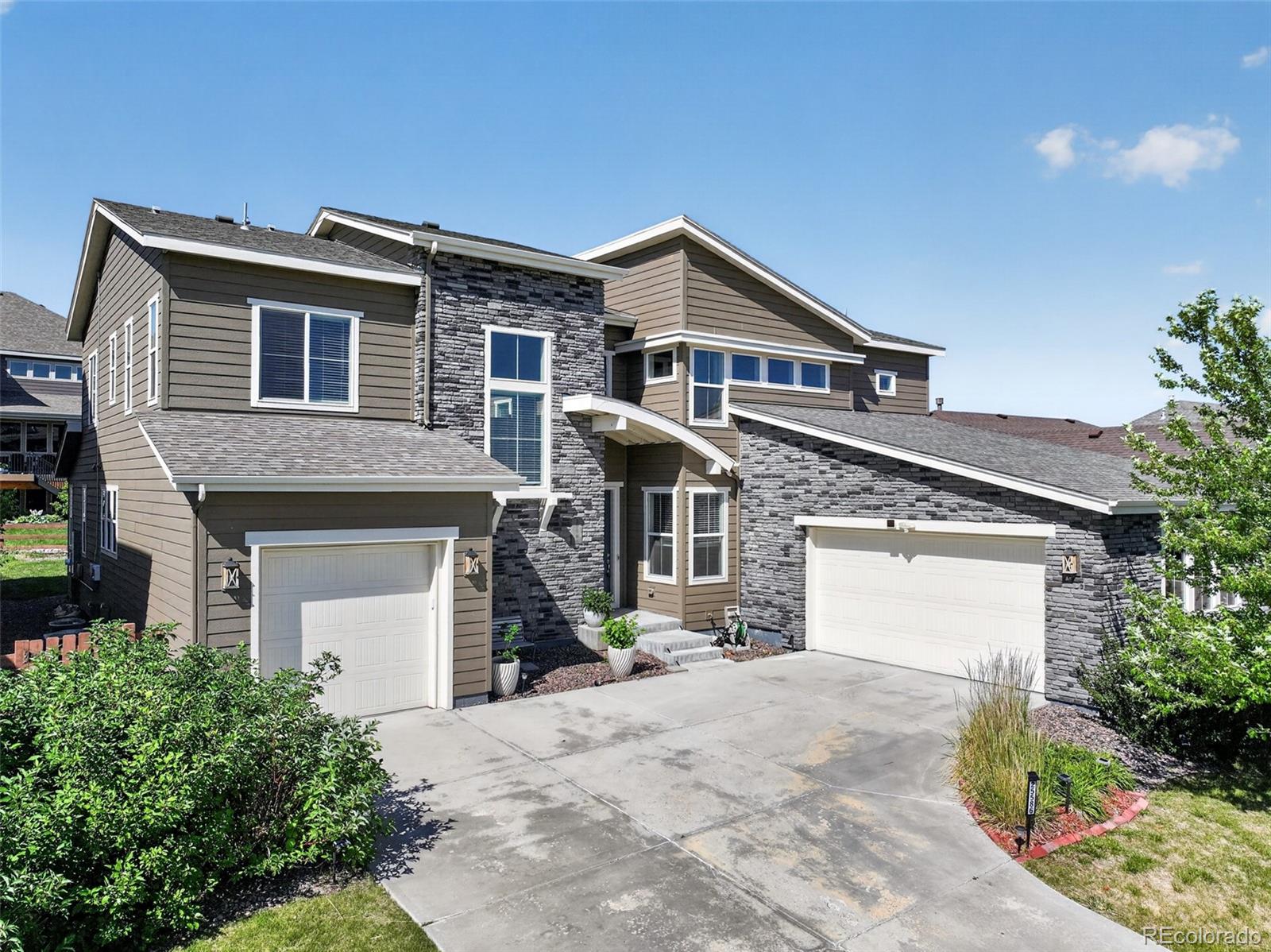25586 E Alder Drive