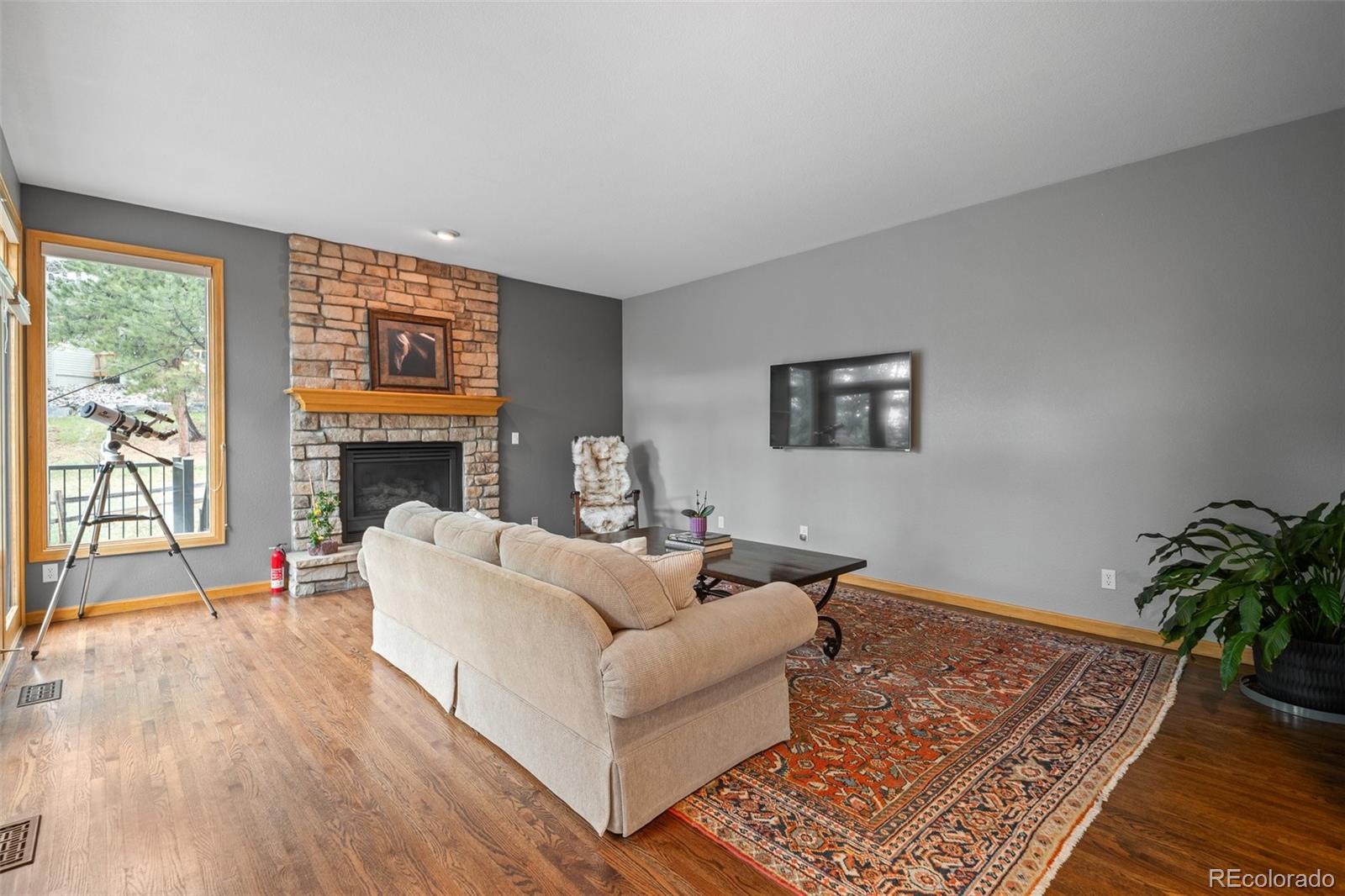 1423 Belford Court