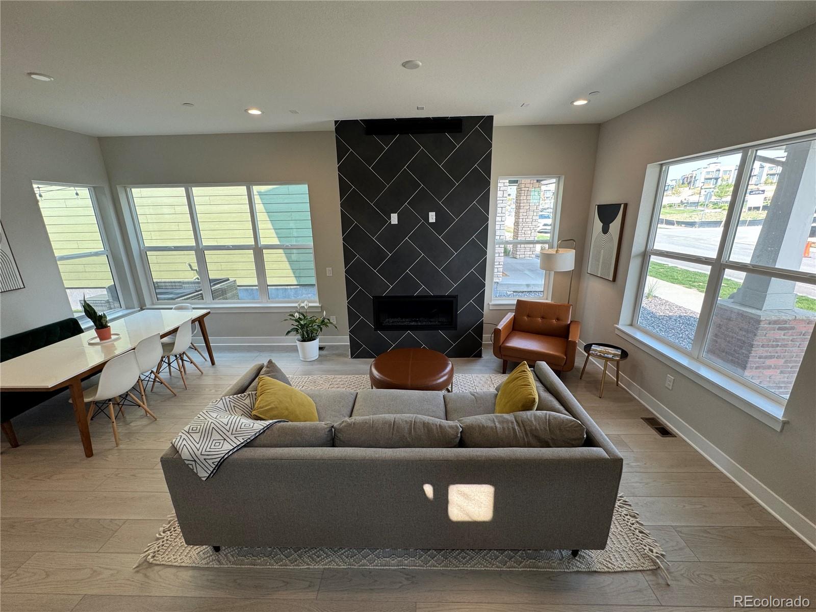 958 Superior Drive