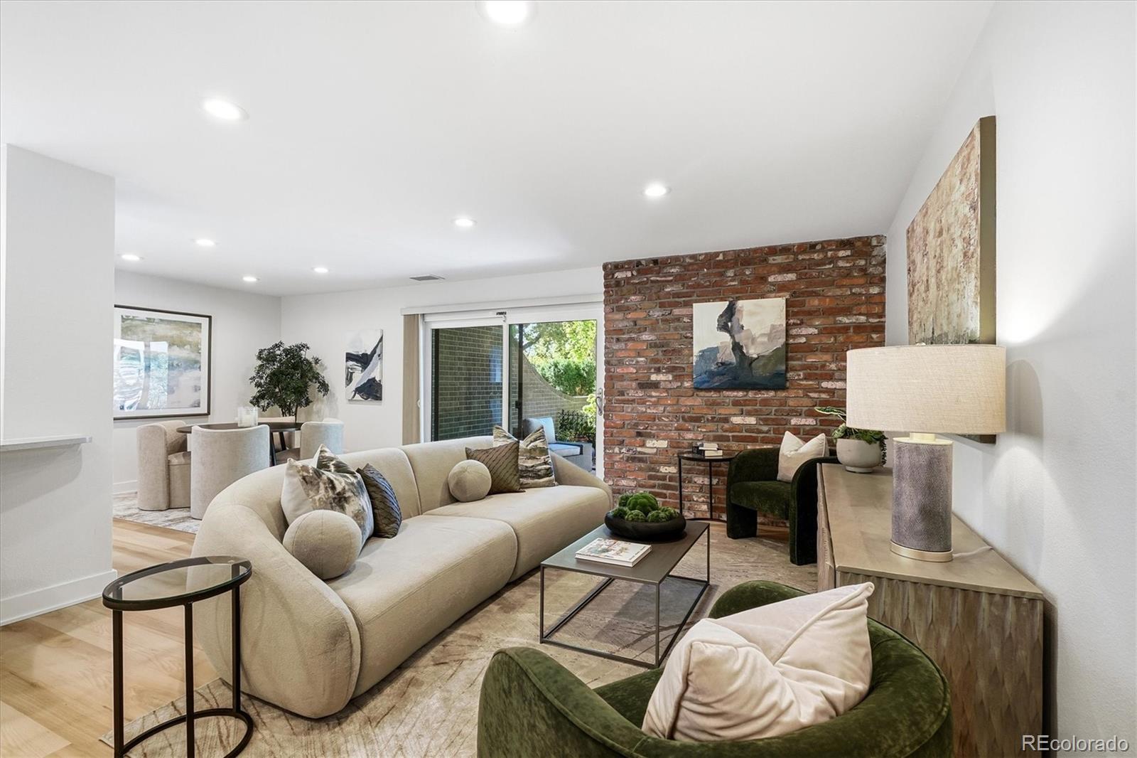 480 S Marion Parkway 104