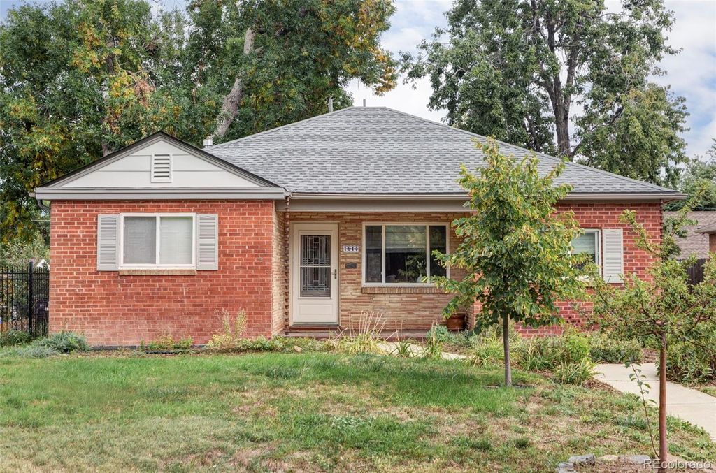 Photo of 1610 Xanthia Street, Denver, CO 80220 (MLS # 9631933)
