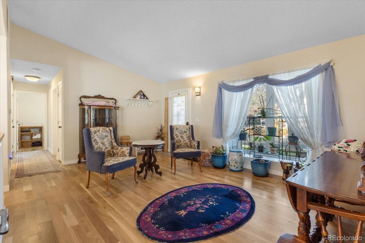 118 S Buchanan Court