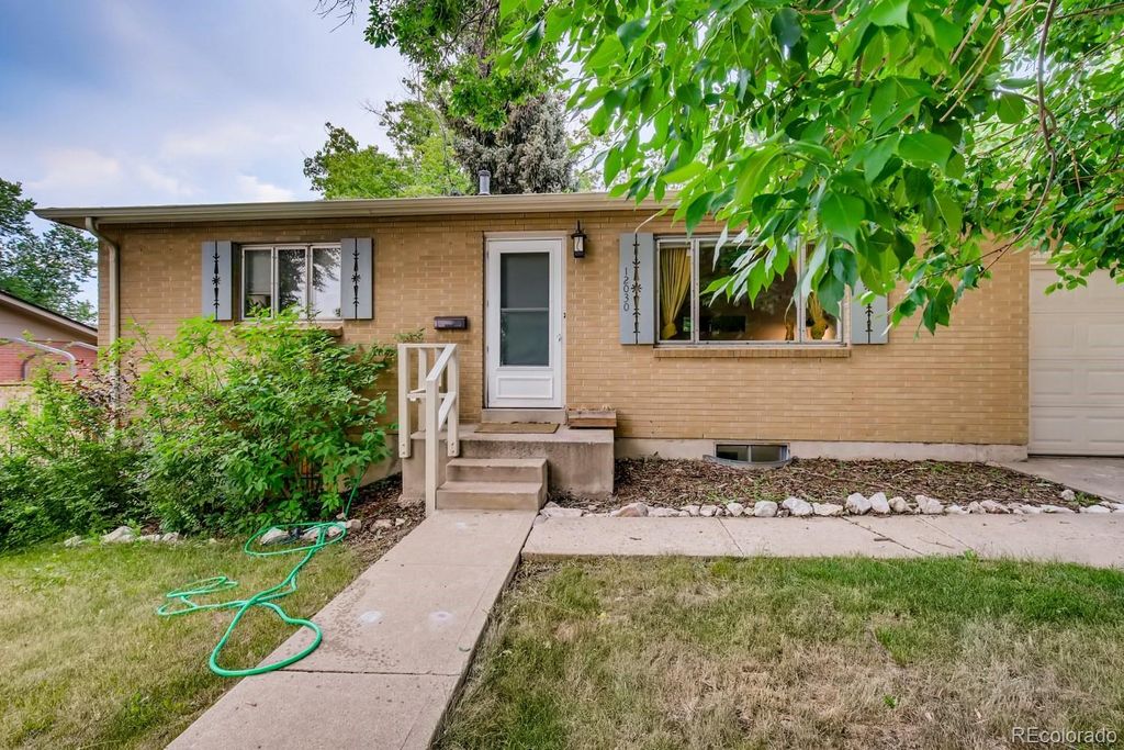 Photo of 12030 W Dakota Drive, Lakewood, CO 80228 (MLS # 2694460)