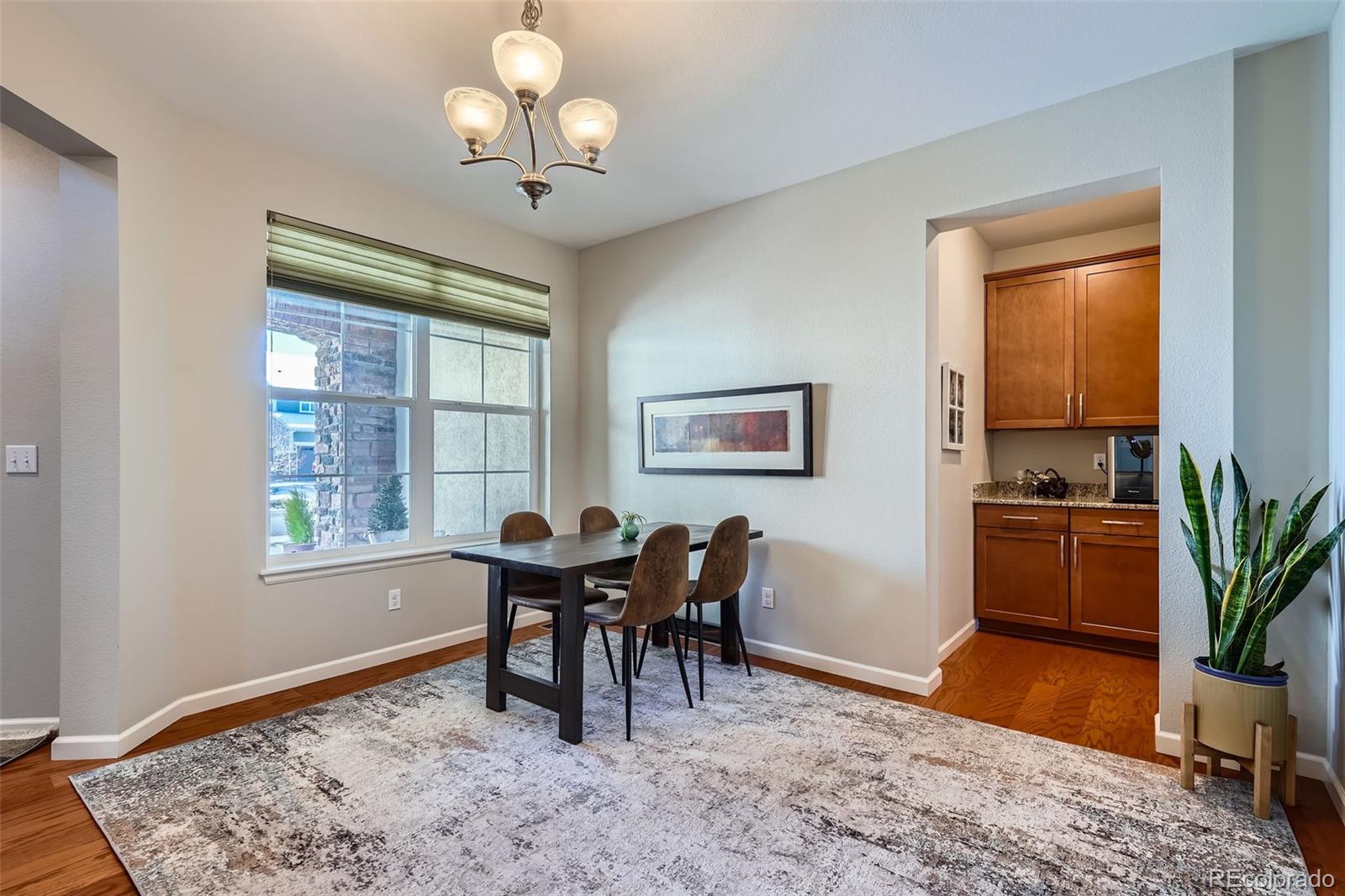 2272 Front Range Road