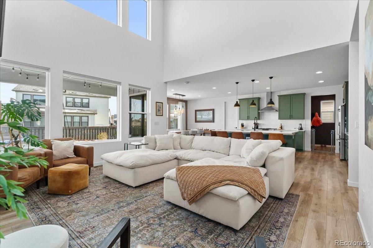 9139 Star Streak Circle