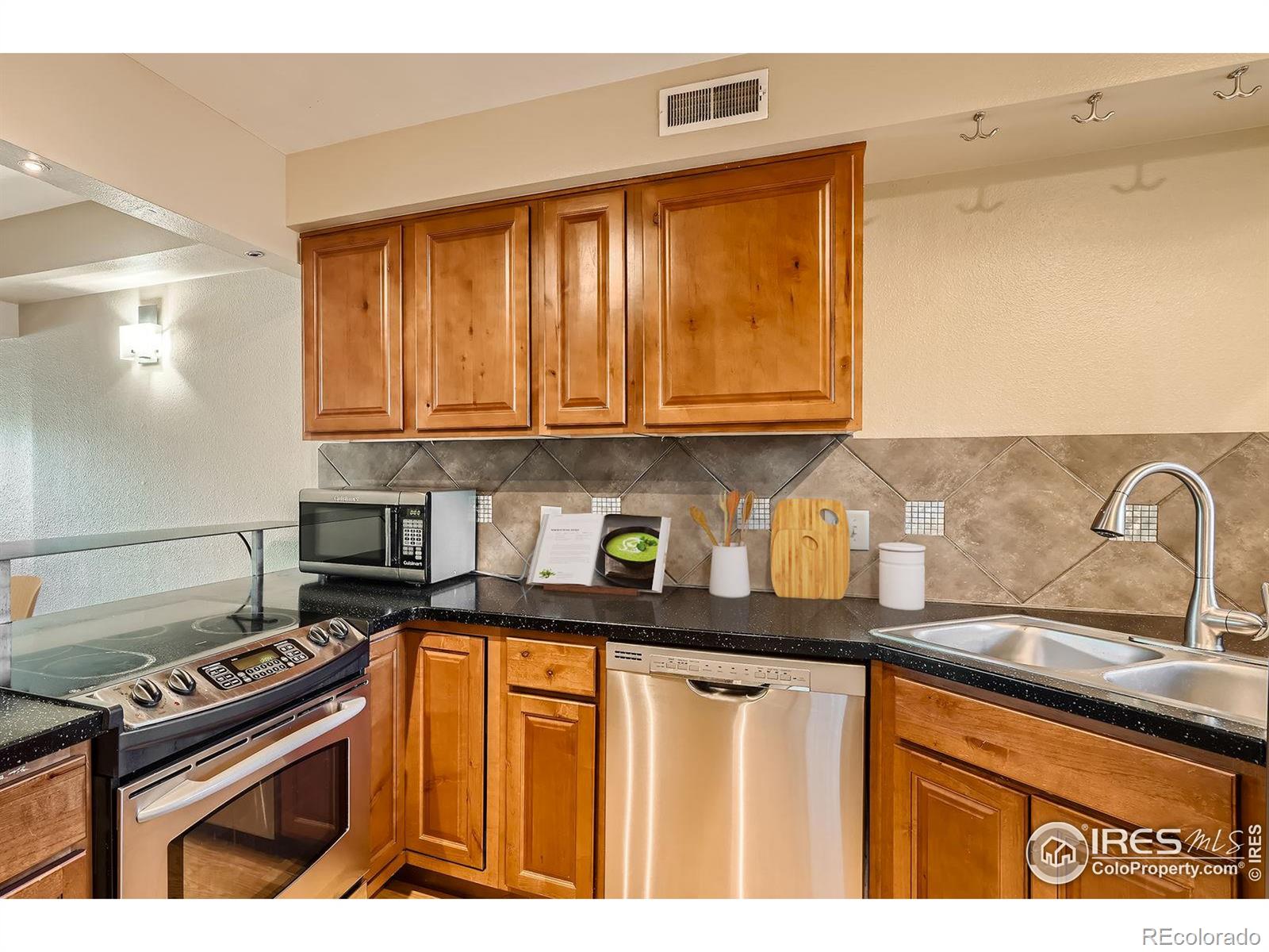4800 Osage Drive #4A, Boulder, CO, 80303 4 4800 Osage Drive #4A