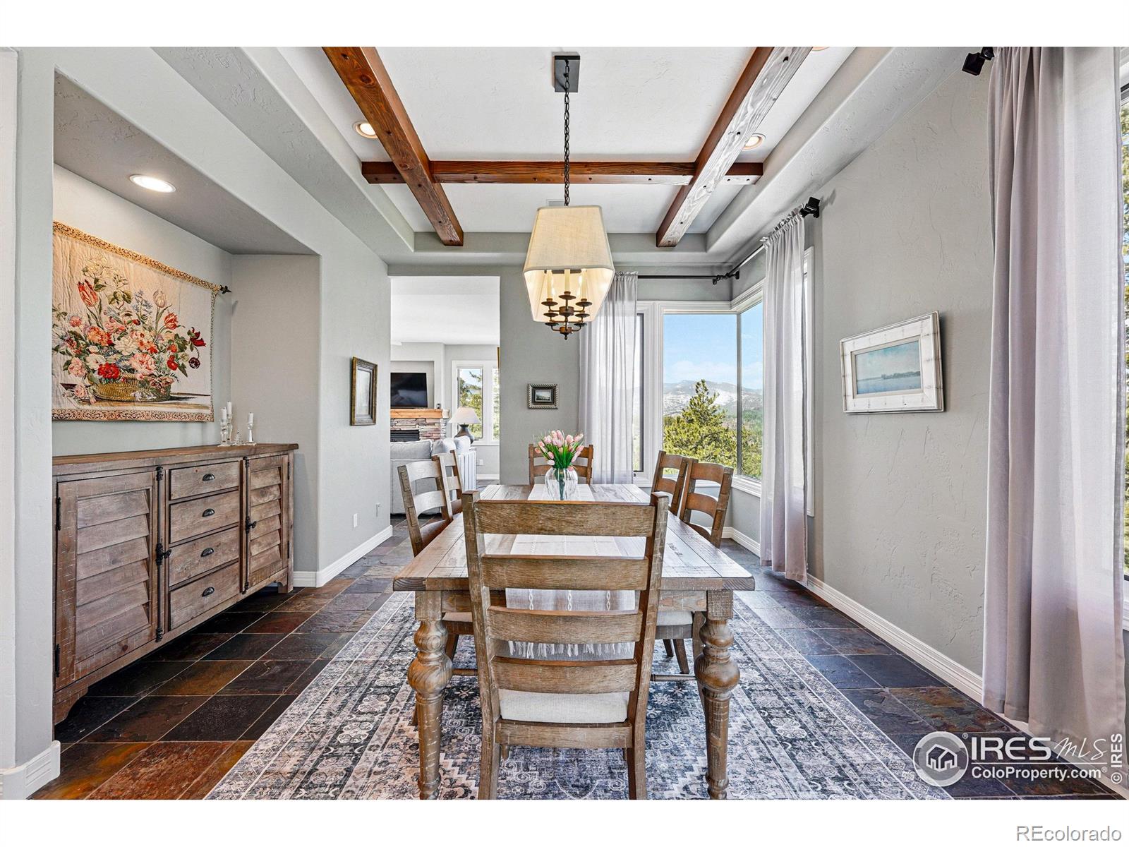 290 Skyhill Drive