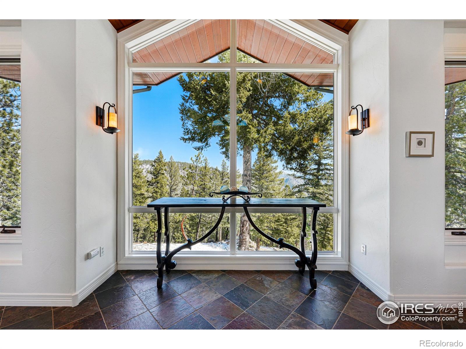 290 Skyhill Drive