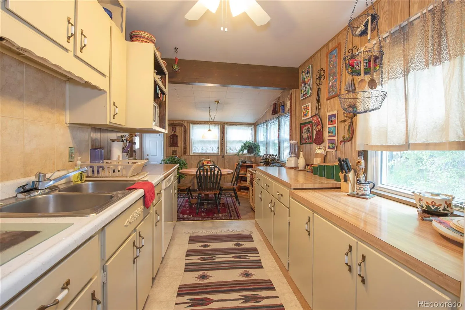 Golden, Colorado 80403, United States, 2 Bedrooms Bedrooms, ,1 BathroomBathrooms,Residential,Active,206498