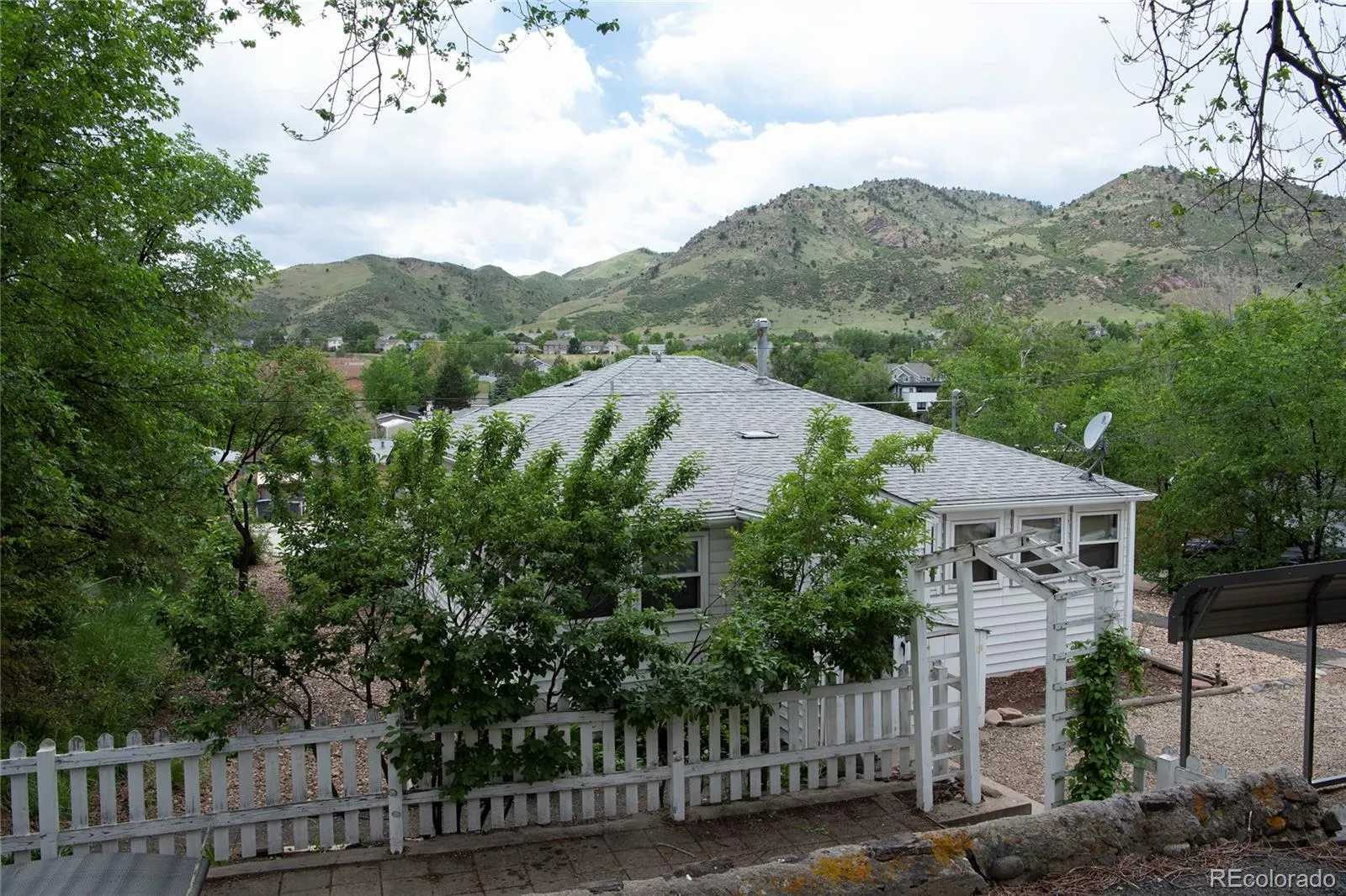 Golden, Colorado 80403, United States, 2 Bedrooms Bedrooms, ,1 BathroomBathrooms,Residential,Active,206498