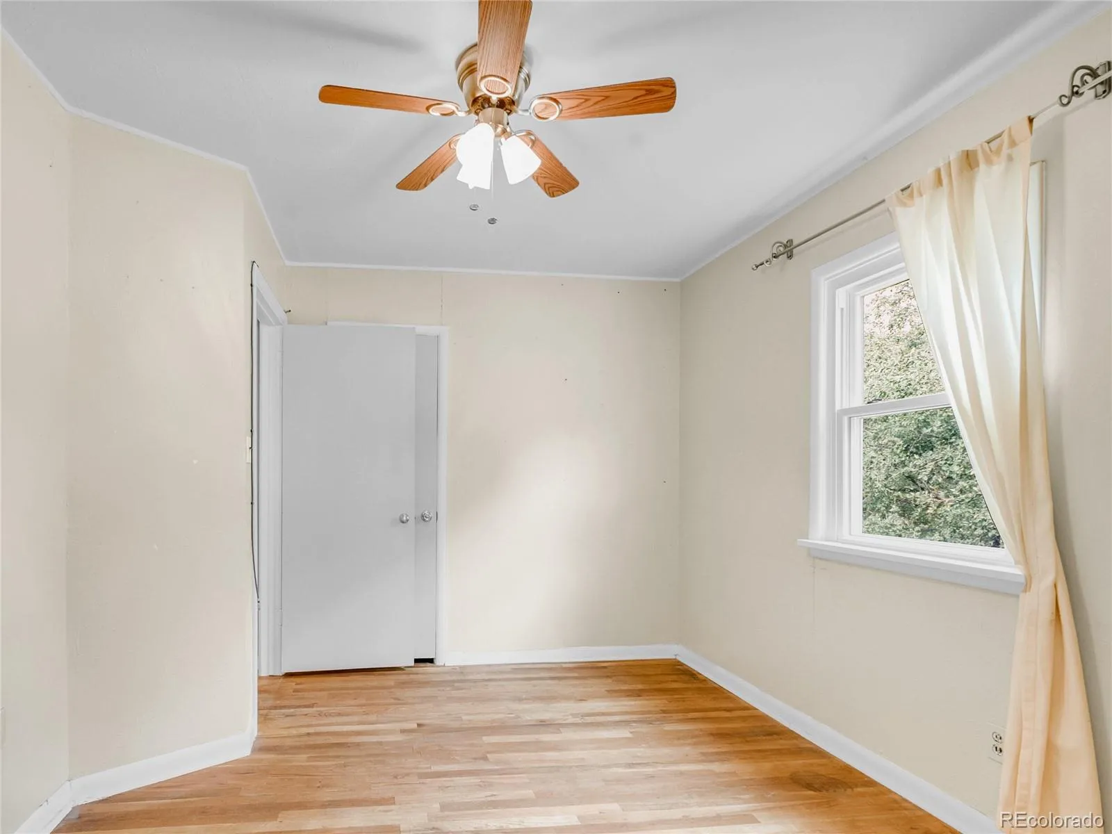 Golden, Colorado 80403, United States, 2 Bedrooms Bedrooms, ,1 BathroomBathrooms,Residential,Active,206498