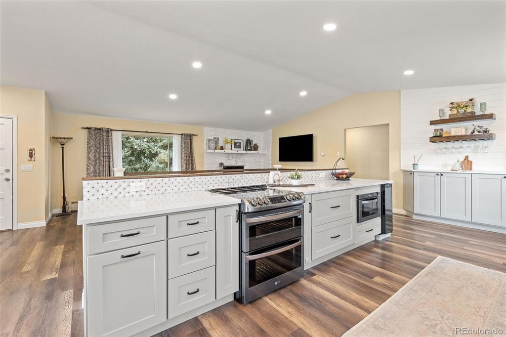 Photo of 6739 Hillpark Avenue, Parker, CO 80134 (MLS # 8762976)