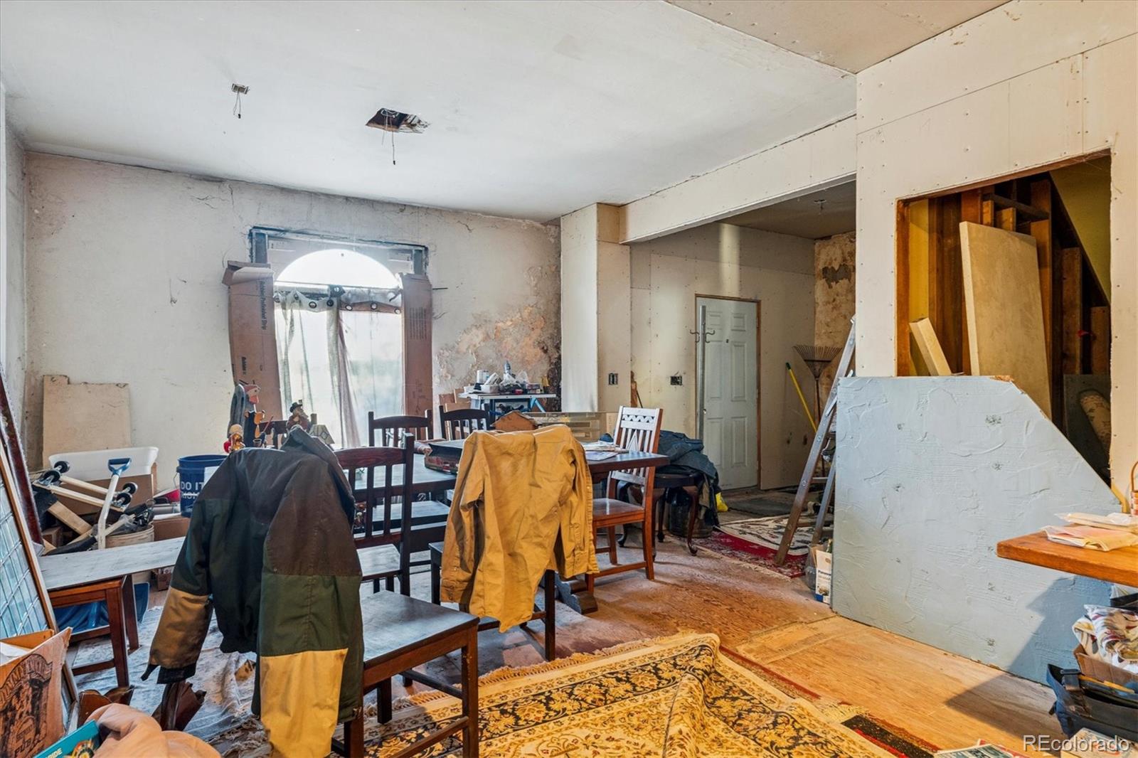 934 S Washington Street