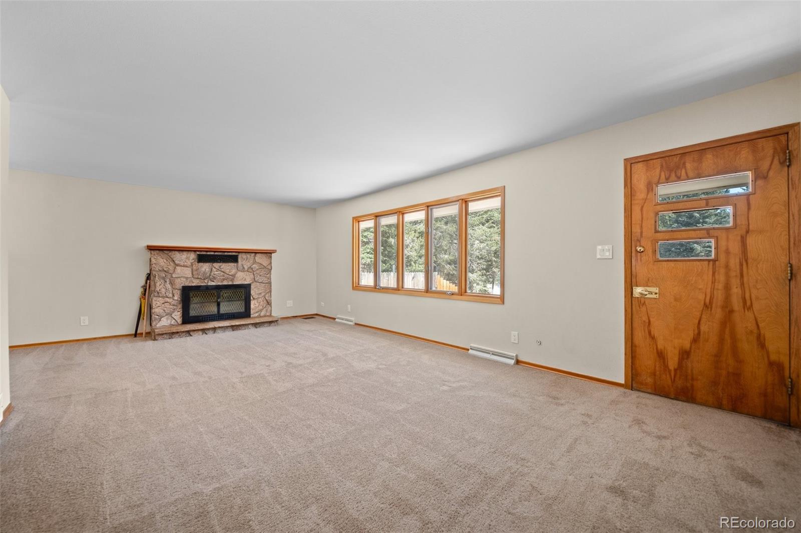 993 Fall River Road