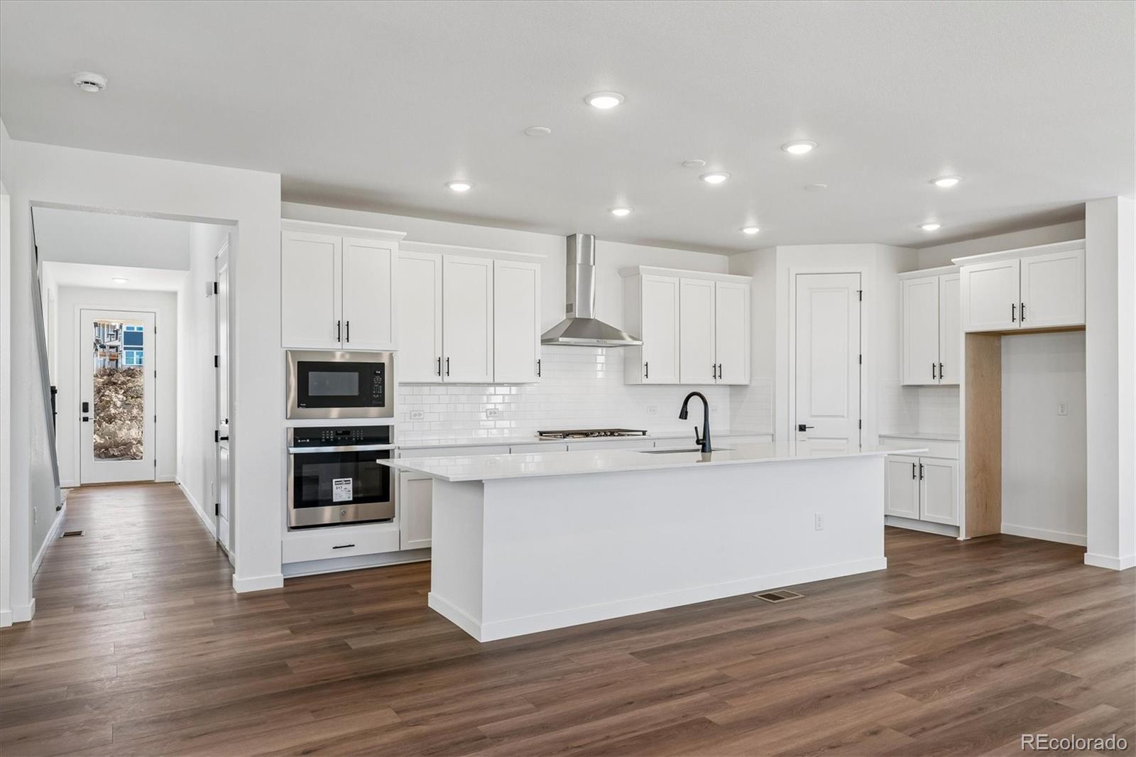 9156 Hayden Peak Street