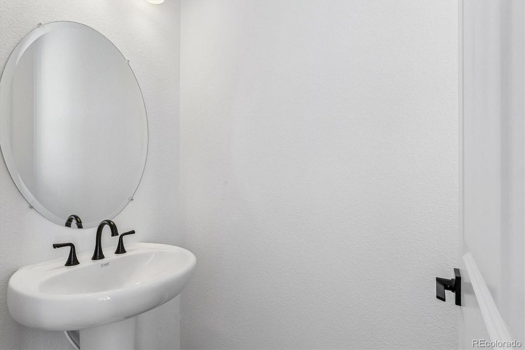 Photo of 9156 Hayden Peak Street, Englewood, CO 80112 (MLS # 4992363)