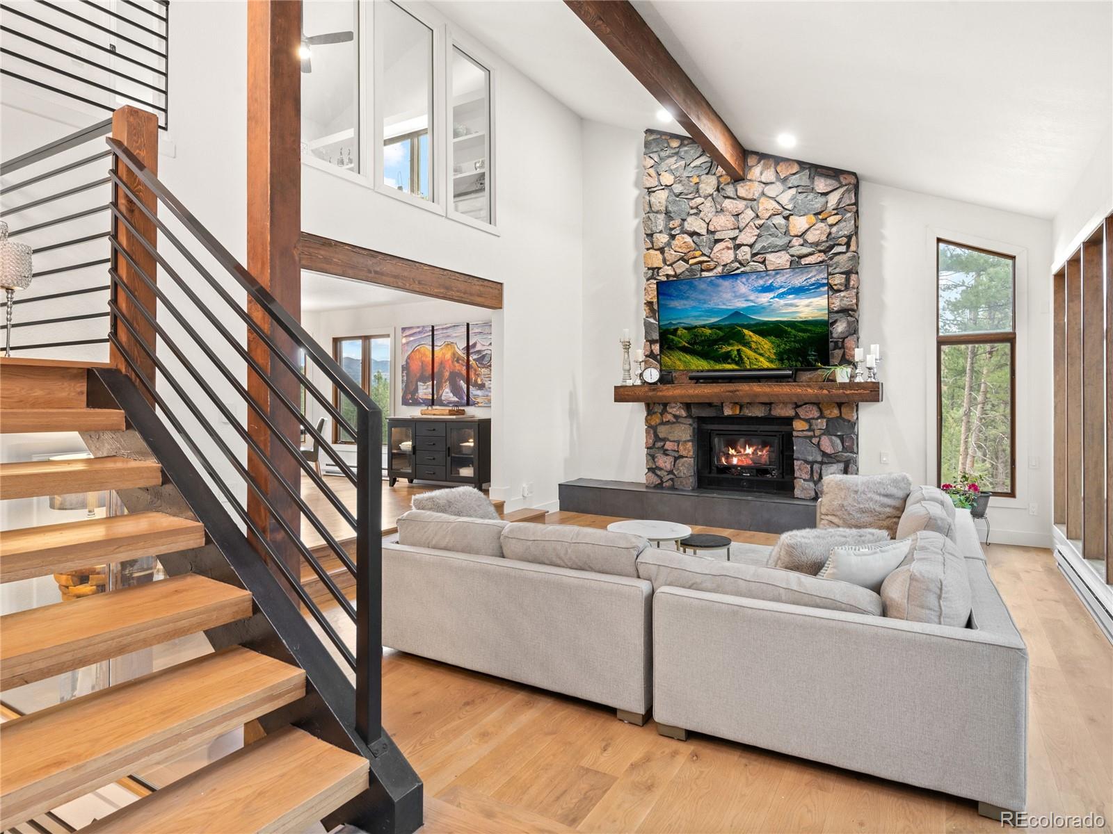 571 Sundown Lane