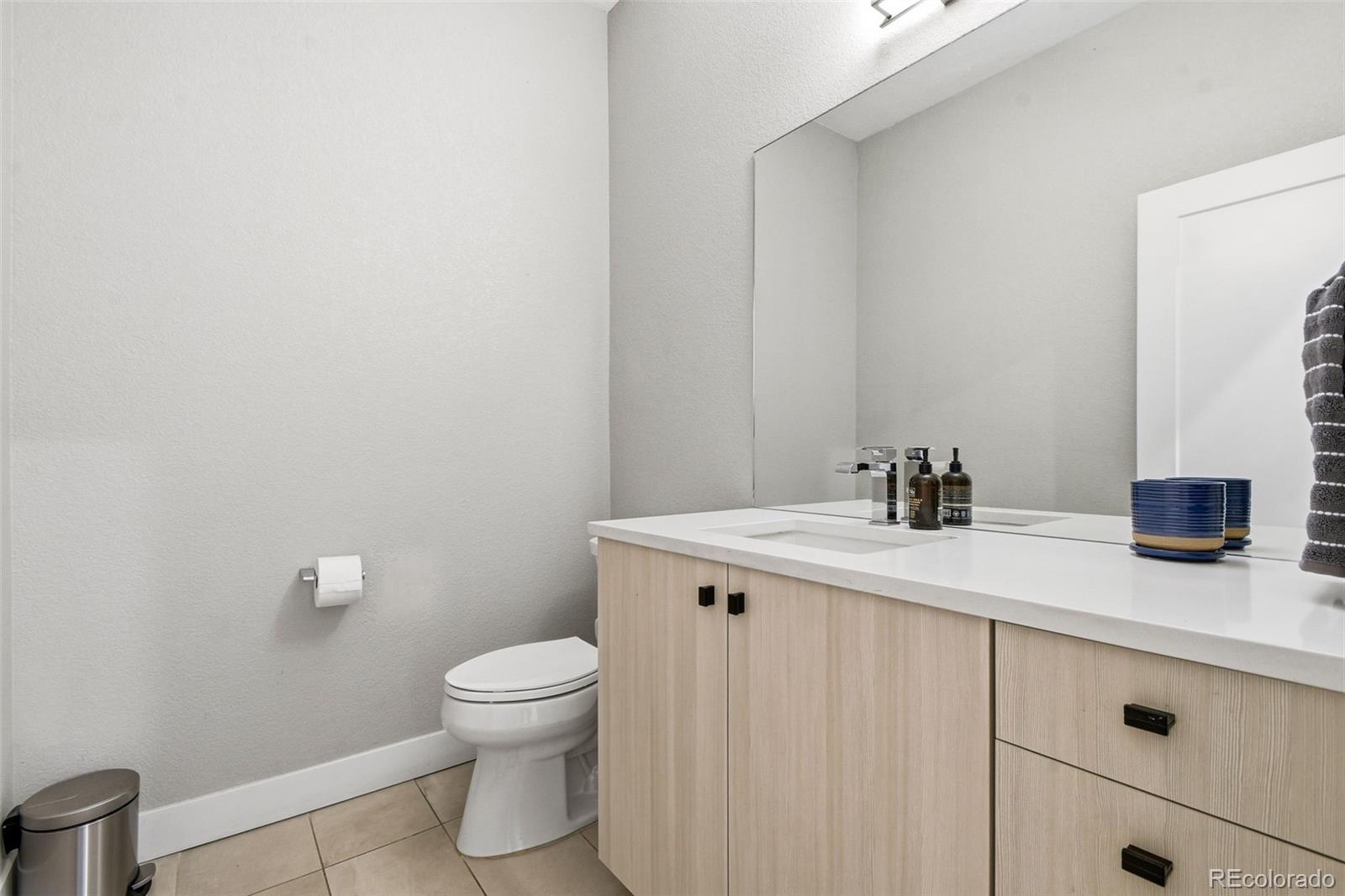 5033 S Platte River Parkway