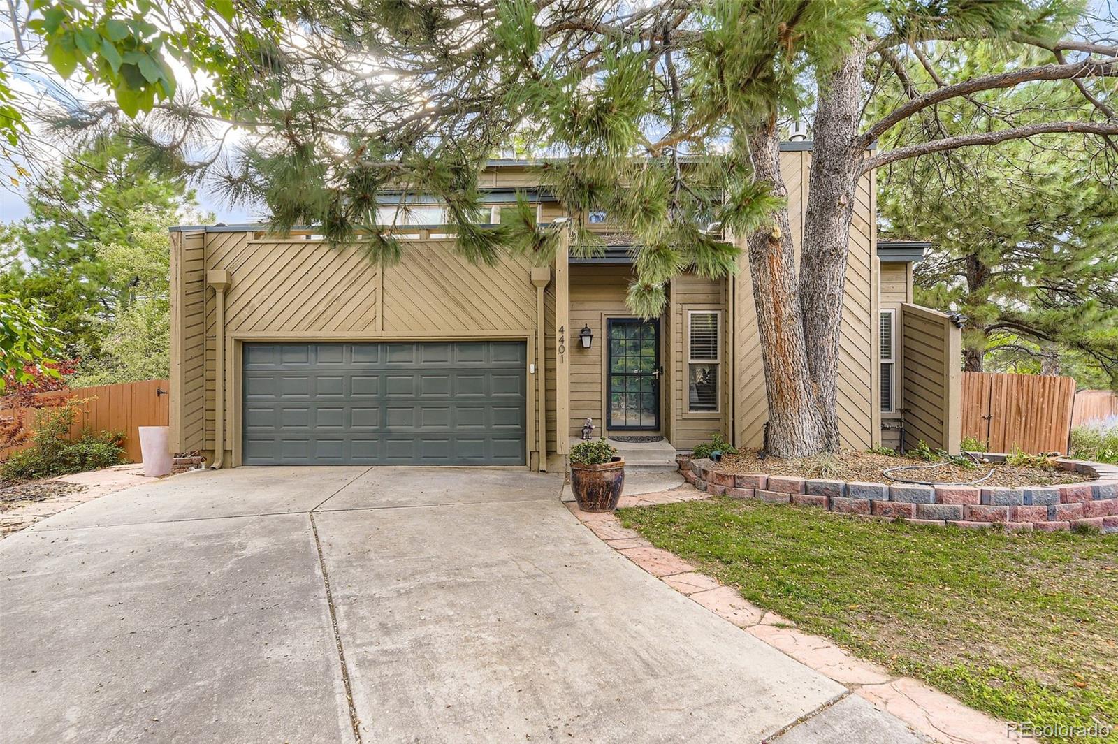 4401 S Abilene Circle