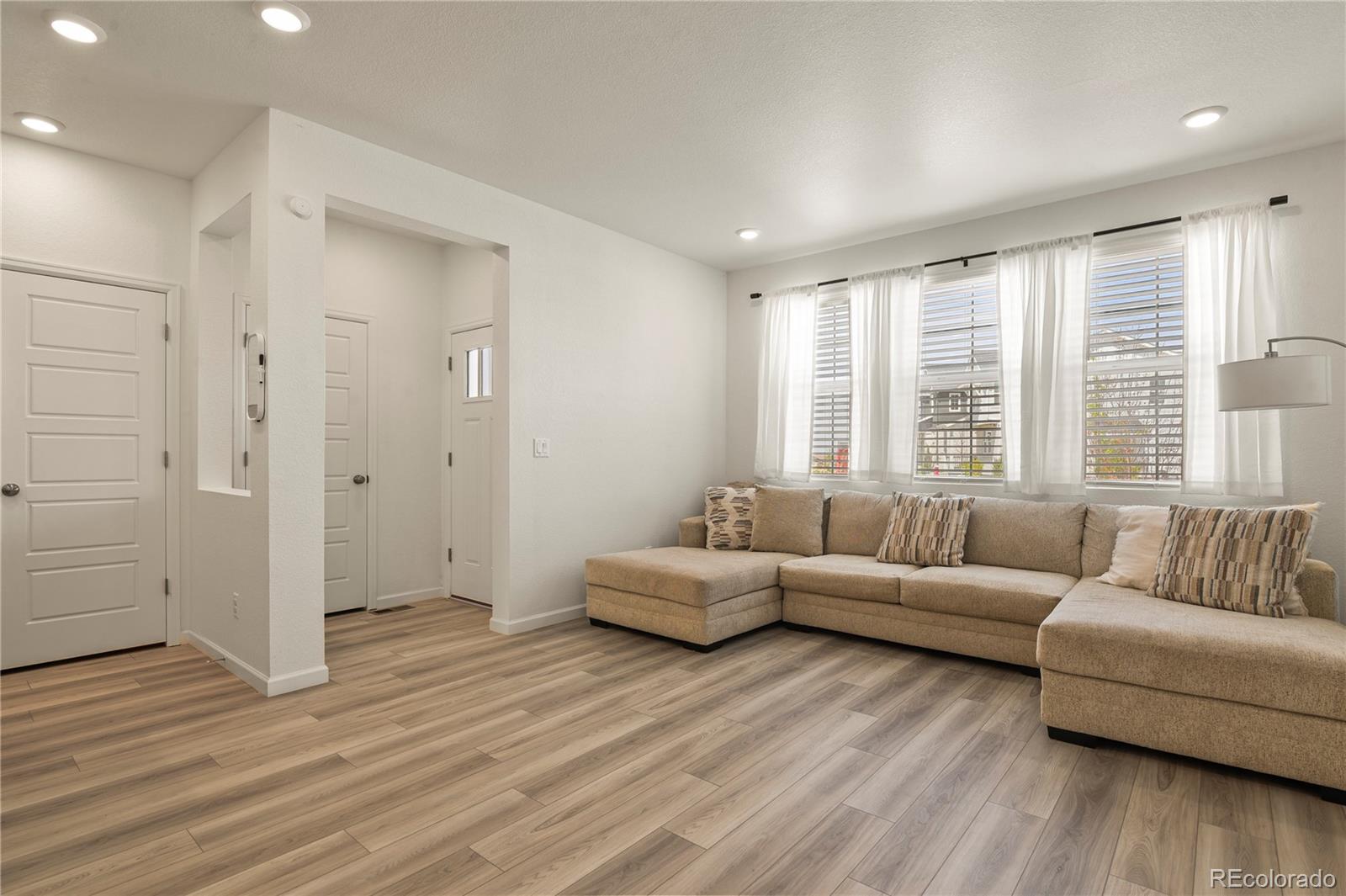 23920 E 34th Avenue, Aurora, CO, 80019 4 23920 E 34th Avenue
